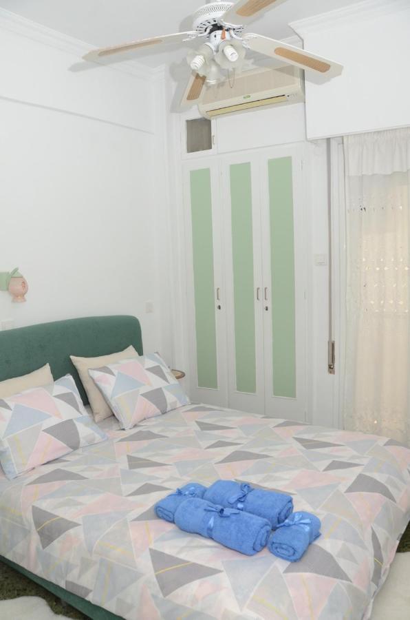 Captain'S Home Loutraki Bagian luar foto